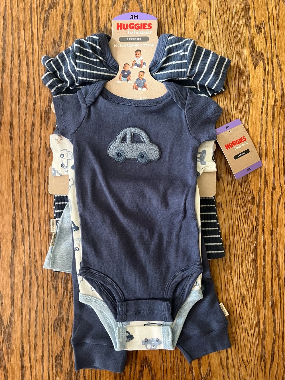Huggies babywear 5-piece Short Sleeve Set. 100% Organic Cotton. New with tags.